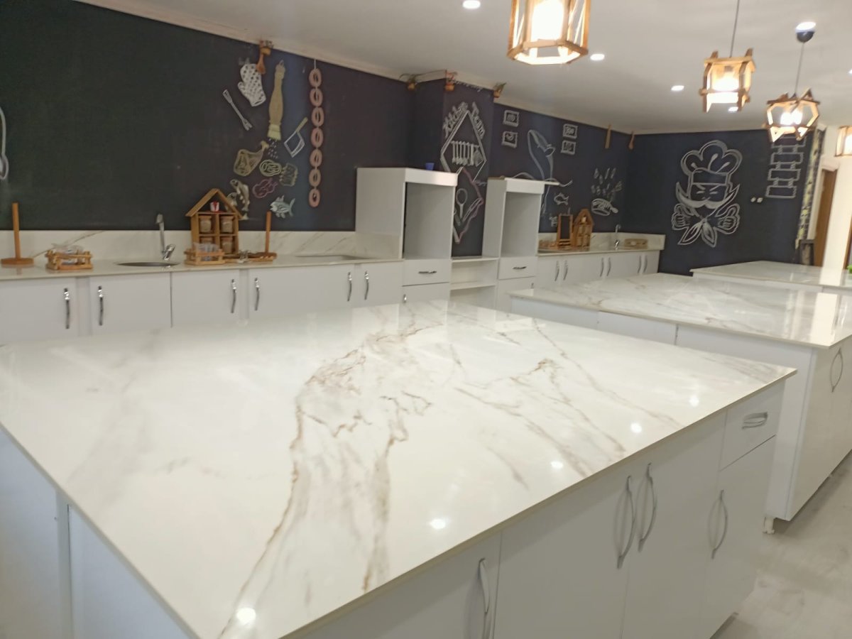 Lamar Tezgah Nedir? Mutfak Tezgahı ve Masa Uygulamaları İçin Dayanıklı Bir Seçenek